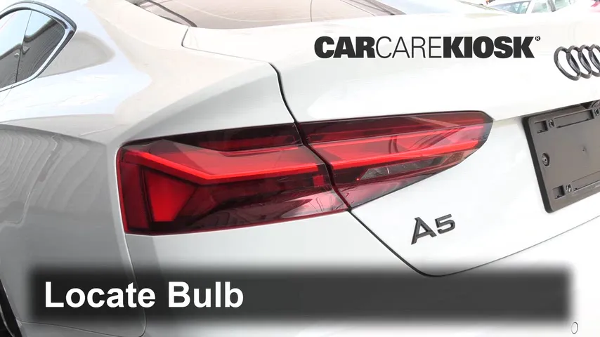 2022 Audi A5 Sportback Prestige 2.0L 4 Cyl. Turbo MHEV Éclairage Feu clignotant arrière (remplacer l'ampoule)